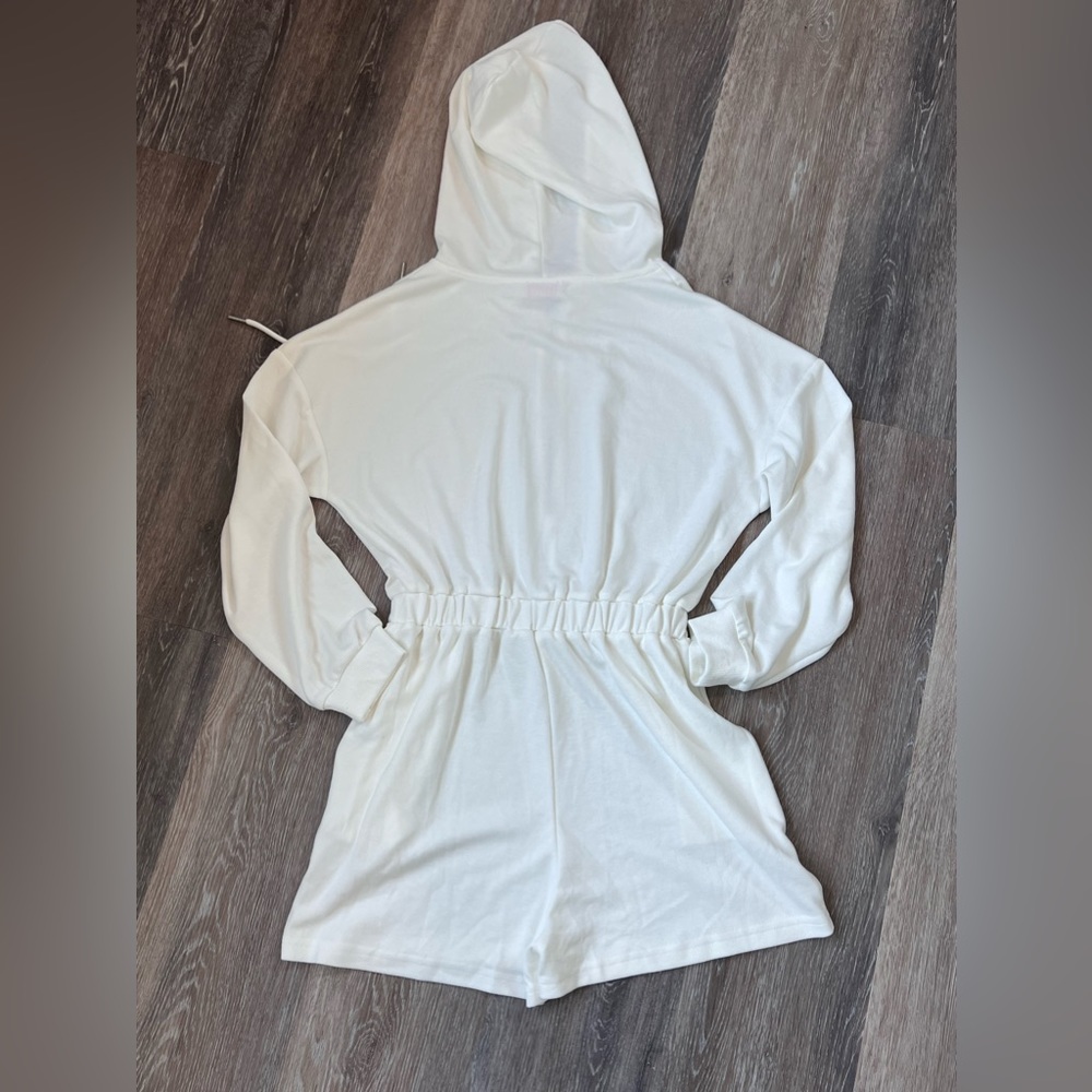 Pink Lily White Hooded Romper - Picture 5 of 11
